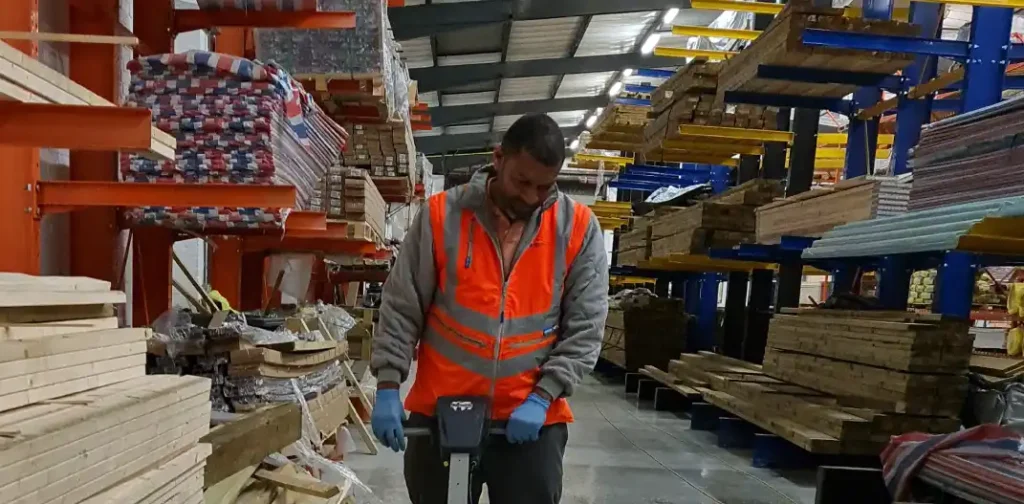 warehouse-cleaning